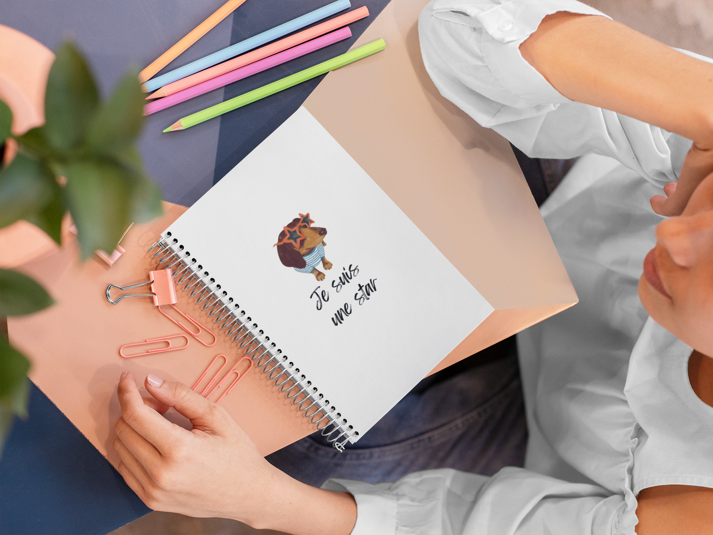 Dachshund Star Sticker — "Je suis une star" Kiss-Cut Vinyl